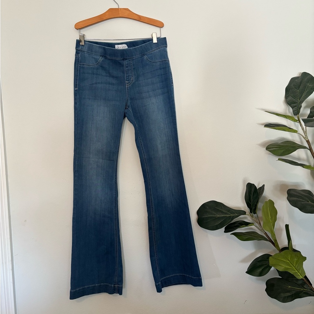 Cello Women's medium Blue Flare Jeans
